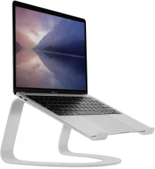 Curve je elegantno stojalo iz aluminija, s katerim lahko prenosnik ali MacBook enostavno pretvorite v namizje. Twelve South Curve SE stojalo za prenos