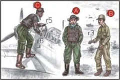 Japanese Navy Pilots (2 fig.) And Mechanics W