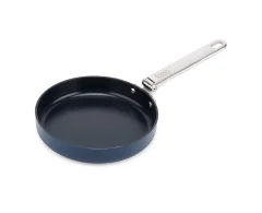 Space-Saving 20cm Frying Pan with Foldable Handle by Joseph Joseph