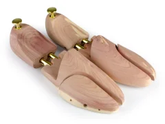 Premium Cedar Shoe Trees for Size 46-47 - Massido