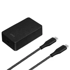 MREŽNI POLNILEC UNIQ VERSA SLIM USB-C PD 18W + KABEL USB-C ČRN